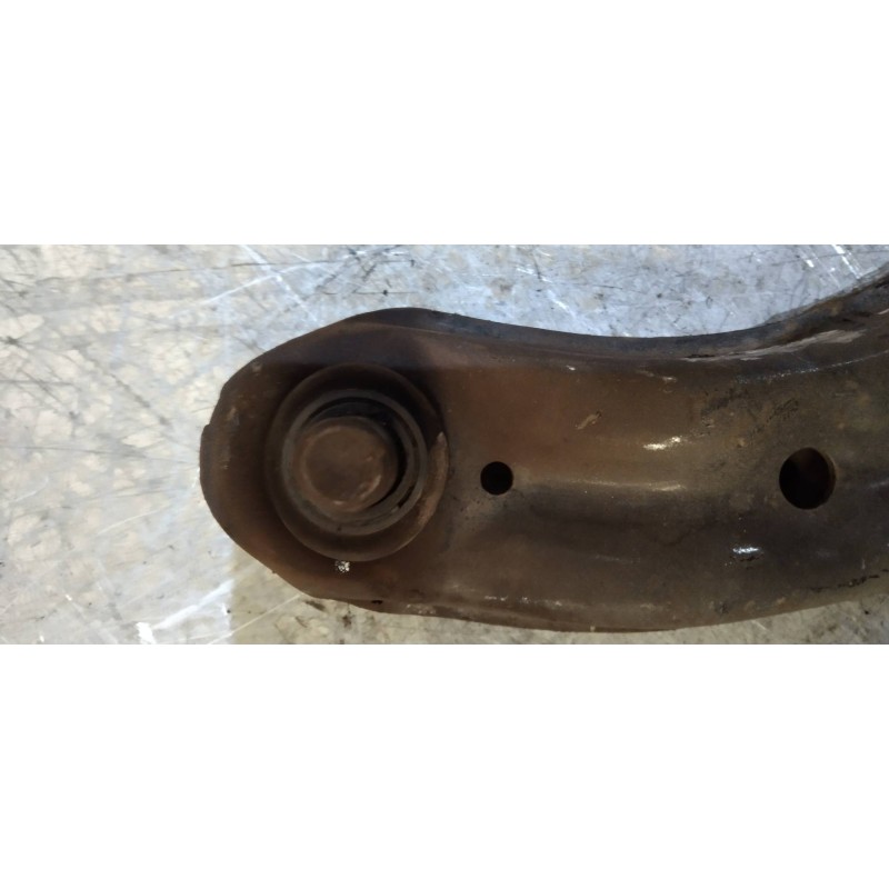 Recambio de brazo suspension inferior delantero izquierdo para nissan almera (n16/e) acenta referencia OEM IAM   