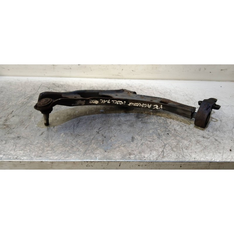 Recambio de brazo suspension inferior delantero izquierdo para nissan almera (n16/e) acenta referencia OEM IAM   