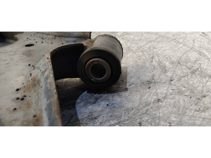Recambio de brazo suspension inferior delantero izquierdo para nissan almera (n16/e) acenta referencia OEM IAM   
