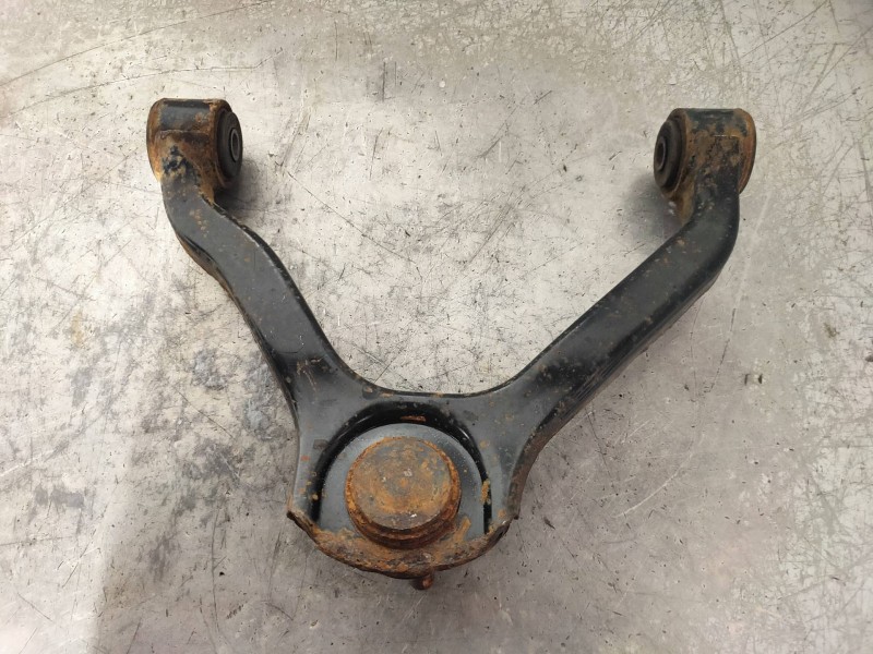 Recambio de brazo suspension superior delantero derecho para ssangyong kyron 200 xdi limited referencia OEM IAM   