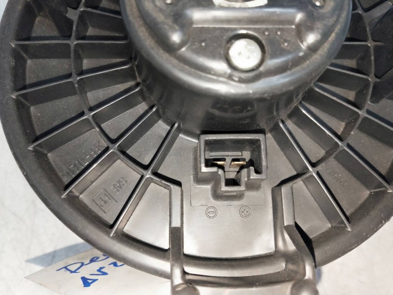 Recambio de motor calefaccion para toyota yaris (ncp1/nlp1/scp1) 1.4 turbodiesel cat referencia OEM IAM AV2727000311  