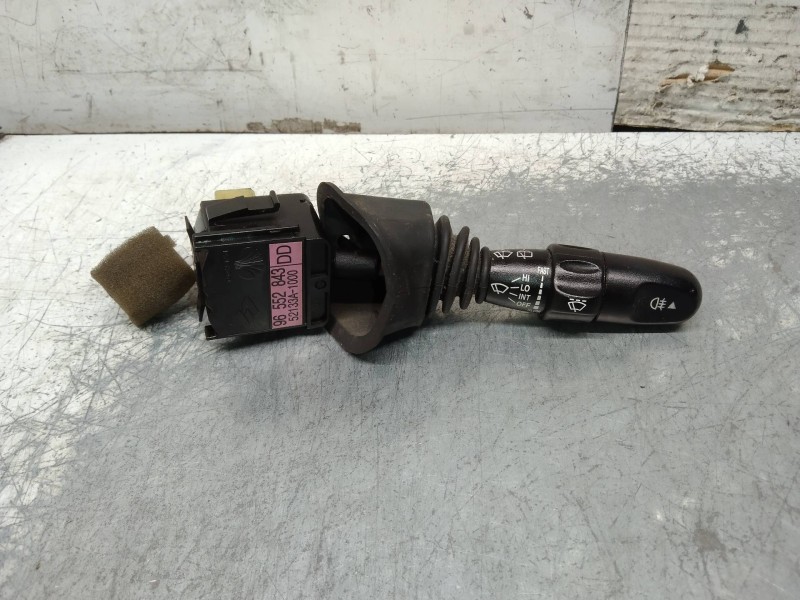 Recambio de mando limpia para chevrolet lacetti se referencia OEM IAM 96552843 52133A1000 