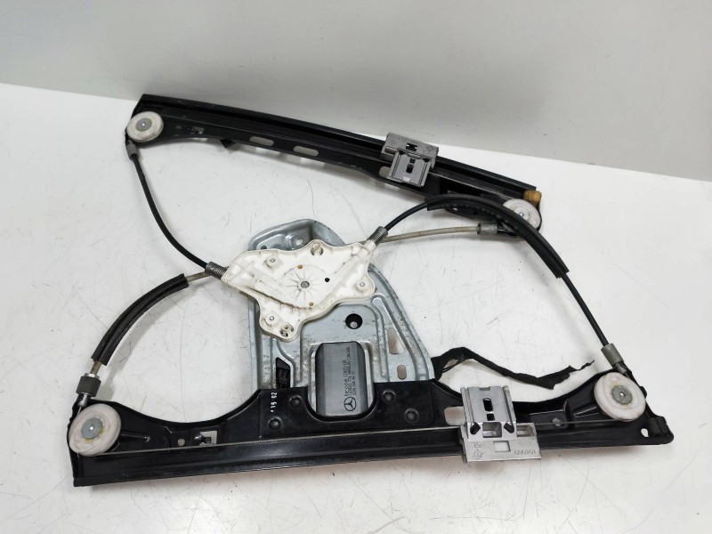 Recambio de elevalunas delantero izquierdo para mercedes clase c (w203) berlina referencia OEM IAM A2208204642 119651102 4P