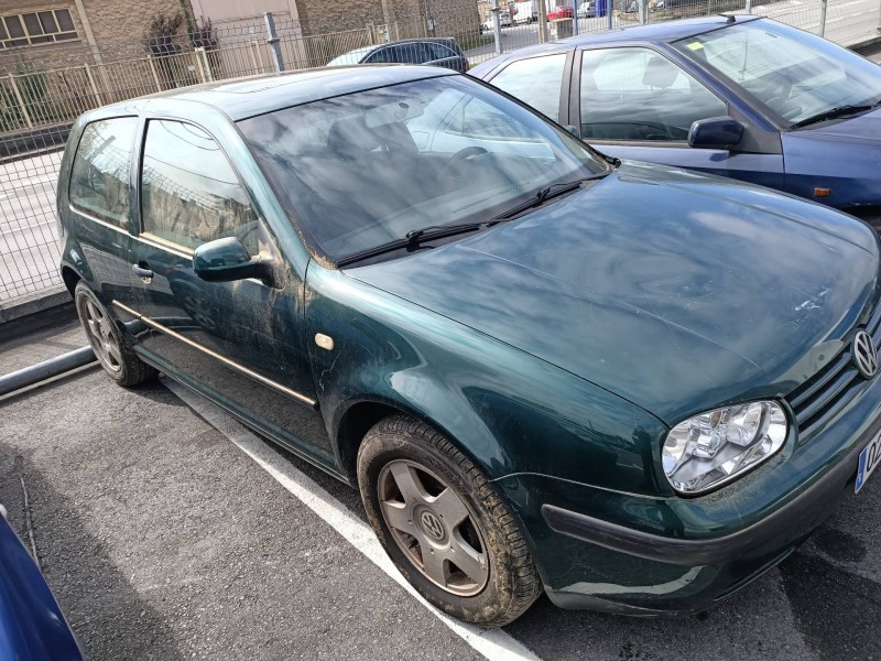 volkswagen golf iv berlina (1j1) del año 2014