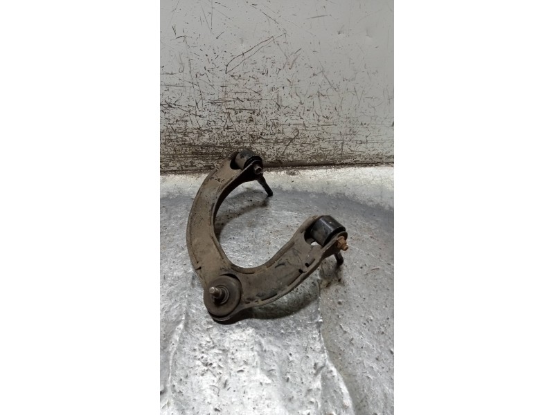 Recambio de brazo suspension superior delantero derecho para kia opirus básico referencia OEM IAM   