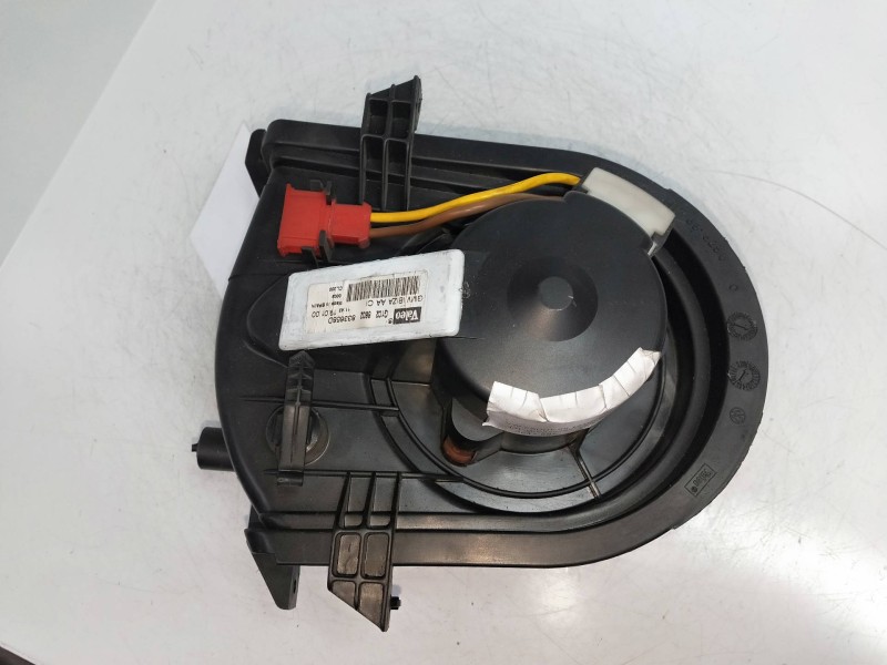 Recambio de motor calefaccion para volkswagen caddy ka/kb (9k9) furg. referencia OEM IAM 833658D  