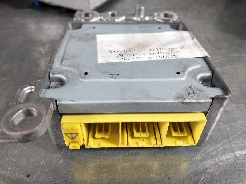 Recambio de centralita airbag para nissan x-trail (t30) comfort referencia OEM IAM 988208H43E 070210 