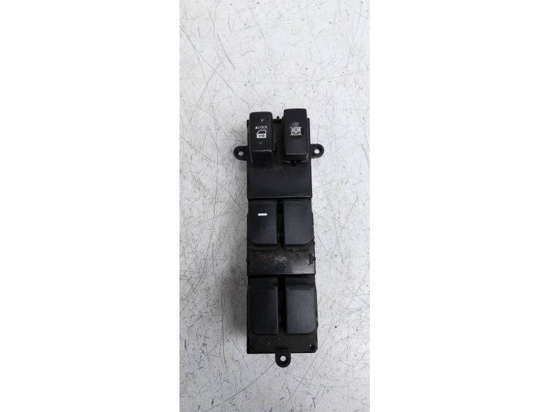 Recambio de mando elevalunas delantero izquierdo para kia soul diva referencia OEM IAM 935702K000  