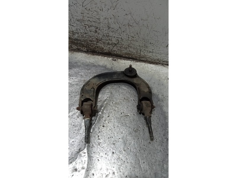 Recambio de brazo suspension superior delantero izquierdo para kia opirus básico referencia OEM IAM   