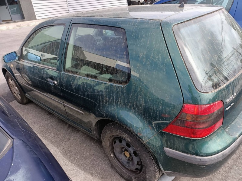 volkswagen golf iv berlina (1j1) del año 2014