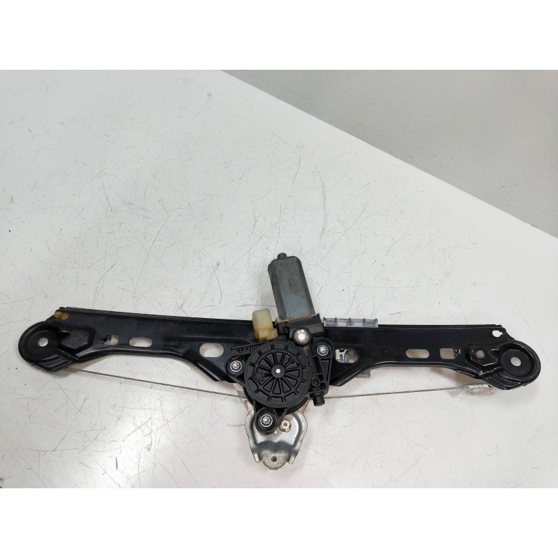 Recambio de elevalunas trasero izquierdo para mercedes clase c (w203) familiar 2.2 cdi cat referencia OEM IAM A2038202942  5P R