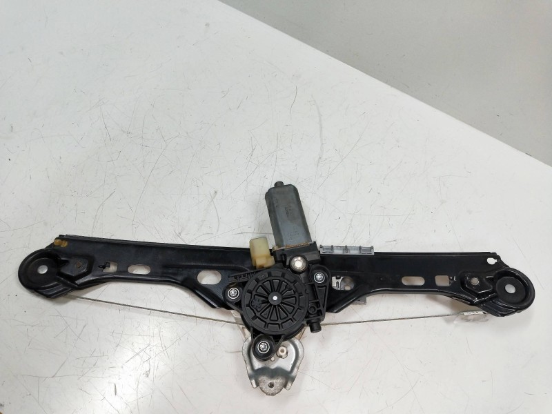 Recambio de elevalunas trasero izquierdo para mercedes clase c (w203) familiar 2.2 cdi cat referencia OEM IAM A2038202942  5P R