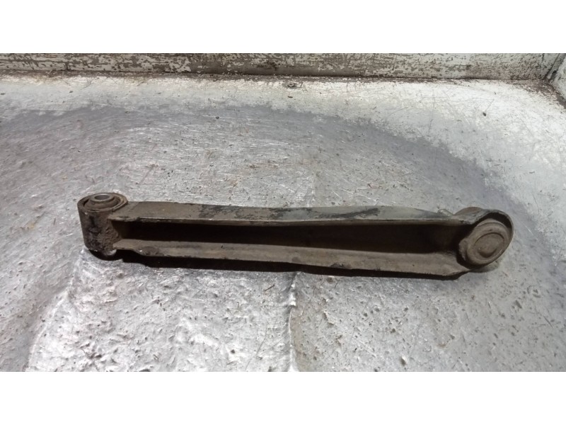 Recambio de brazo suspension superior trasero derecho para kia opirus básico referencia OEM IAM   