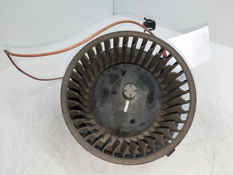 Recambio de motor calefaccion para volkswagen caddy ka/kb (9k9) furg. referencia OEM IAM 6N1819021 210715511F 