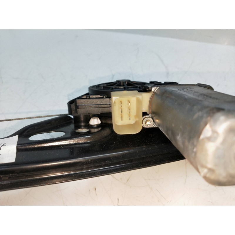 Recambio de elevalunas trasero derecho para mercedes clase c (w203) berlina 3.2 v6 18v cat referencia OEM IAM A2038203042  4P