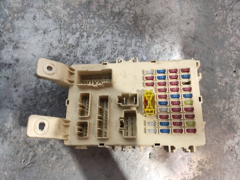 Recambio de caja reles / fusibles para hyundai i20 classic referencia OEM IAM 919501J030 919501J0301009908006 IPJ3