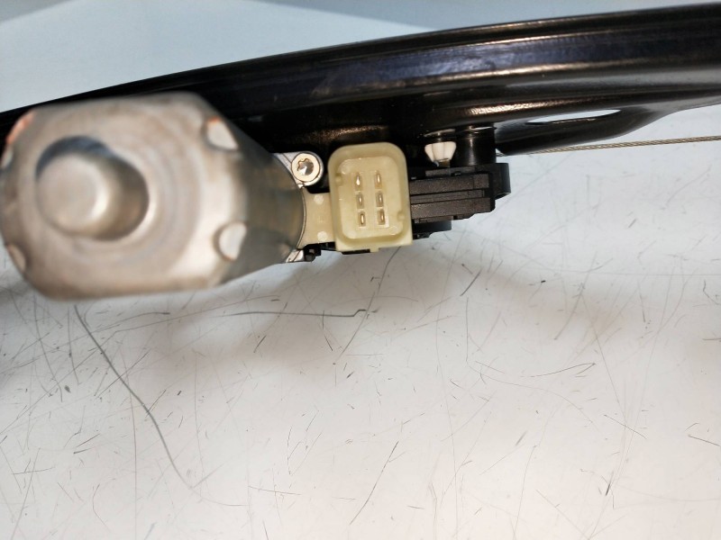 Recambio de elevalunas trasero derecho para mercedes clase c (w203) familiar c 220 t cdi (203.206) referencia OEM IAM A203820304