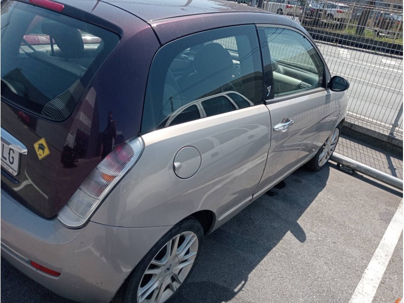 lancia ypsilon (101) del año 2007