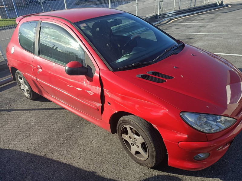 peugeot 206 berlina del año 2006