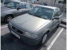 opel astra f berlina del año 1996