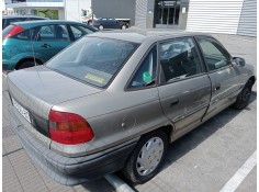 opel astra f berlina del año 1996 2