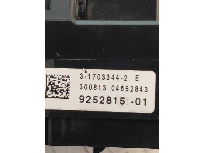 Recambio de caja reles / fusibles para bmw serie 5 lim. (f10) 520d referencia OEM IAM 925281501 317033442E 300813 04652843