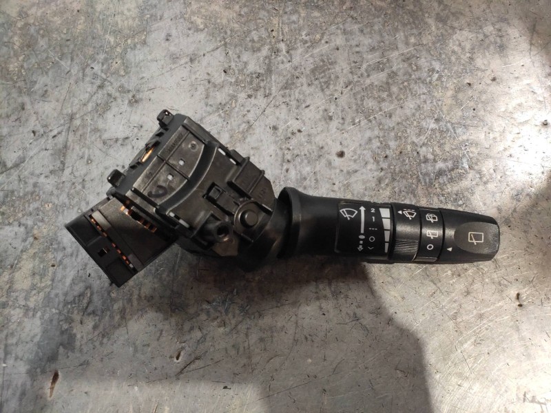 Recambio de mando limpia para hyundai i20 classic referencia OEM IAM 934201J110  