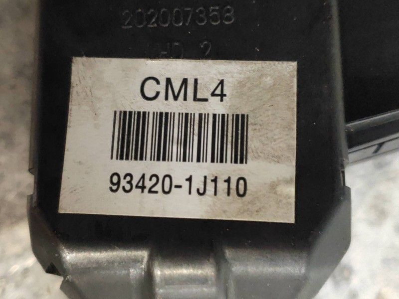 Recambio de mando limpia para hyundai i20 classic referencia OEM IAM 934201J110  