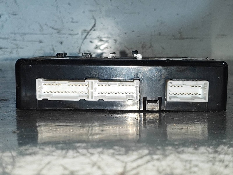 Recambio de modulo electronico para hyundai i20 classic referencia OEM IAM 954001J111  