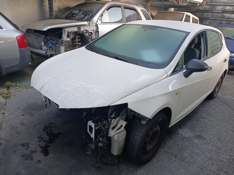 seat ibiza (6j5) del año 2010