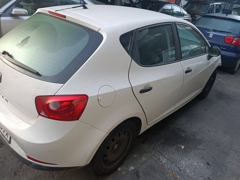 seat ibiza (6j5) del año 2010