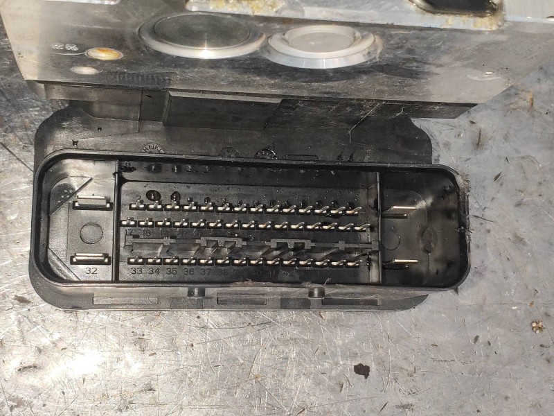 Recambio de abs para land rover freelander (lr2) td4 e referencia OEM IAM 10092632163 10061937011 BH522C405BB 10021206774