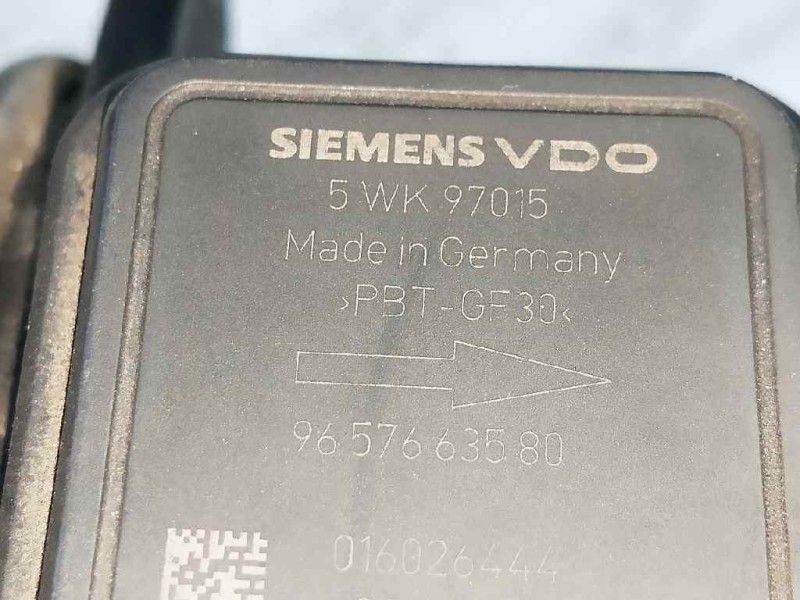 Recambio de caudalimetro para peugeot 407 sw st confort pack referencia OEM IAM 5WK97015 9657663580 SIEMENS Recambio de caudalimetro para peugeot 407 sw st confort pack referencia OEM IAM 5WK97015 9657663580 SIEMENS