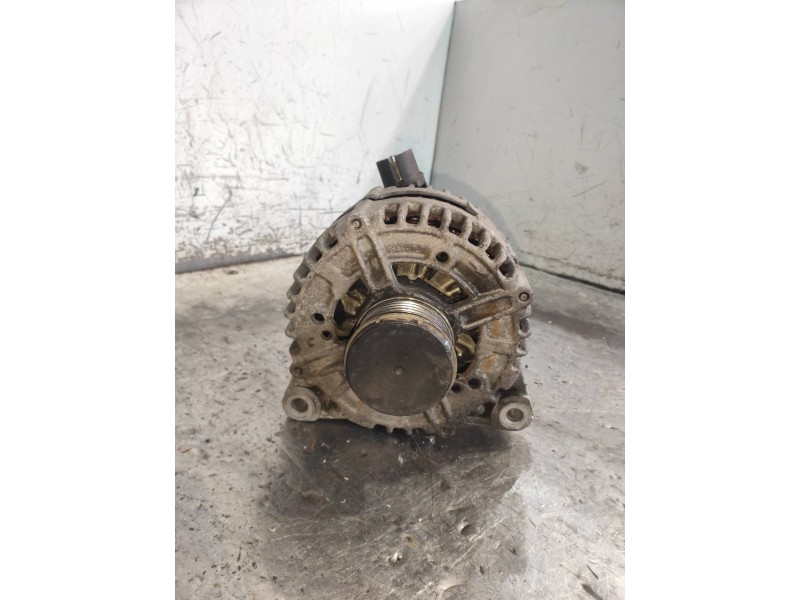 Recambio de alternador para land rover freelander (lr2) td4 e referencia OEM IAM 0121715024 6G9N10300YC 