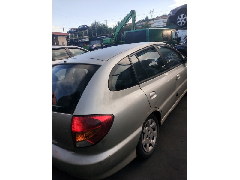 kia rio del año 2001