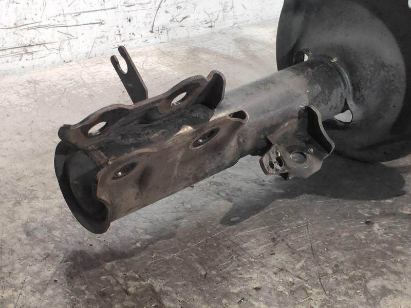 Recambio de amortiguador delantero izquierdo para hyundai i20 classic referencia OEM IAM   