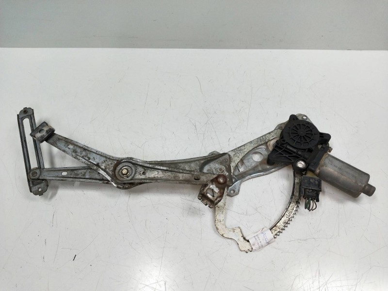 Recambio de elevalunas delantero derecho para mercedes clase e (w210) berlina referencia OEM IAM 119153XXX  4P