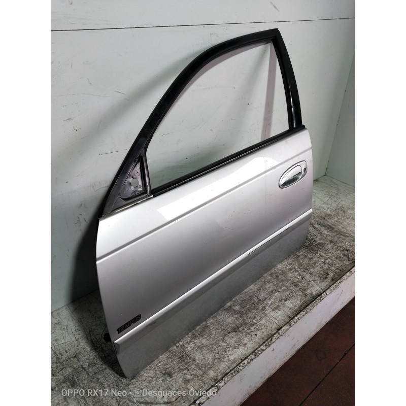 Recambio de puerta delantera izquierda para toyota avensis berlina (t 22) 1.6 tempus (4-ptas.) referencia OEM IAM  4P 