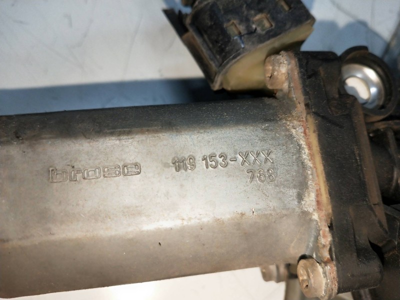 Recambio de elevalunas delantero derecho para mercedes clase e (w210) berlina referencia OEM IAM 119153XXX  4P