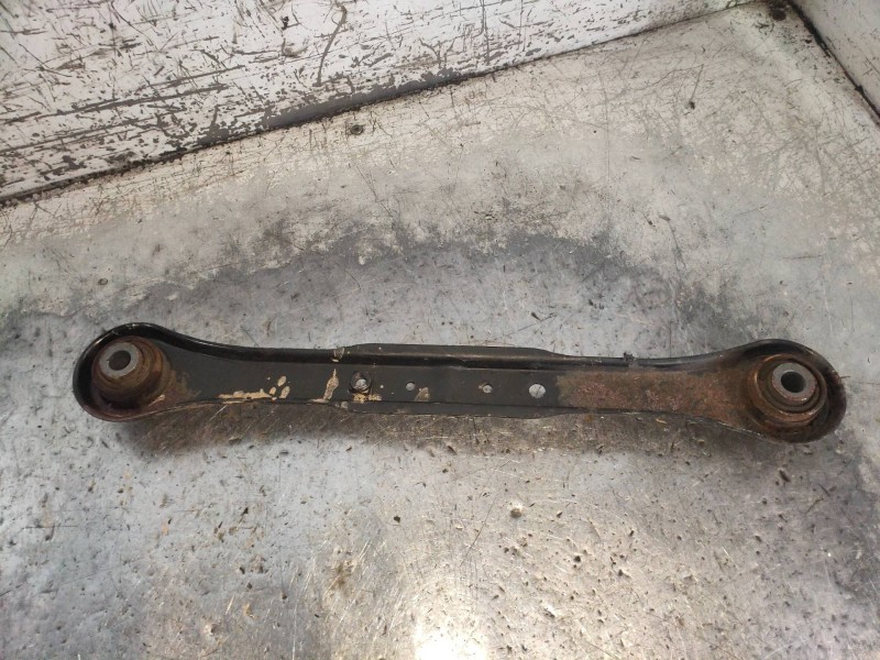 Recambio de brazo suspension superior trasero derecho para land rover freelander (lr2) td4 e referencia OEM IAM   
