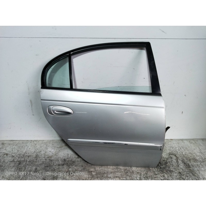 Recambio de puerta trasera derecha para toyota avensis berlina (t 22) 1.6 tempus (4-ptas.) referencia OEM IAM  4P 