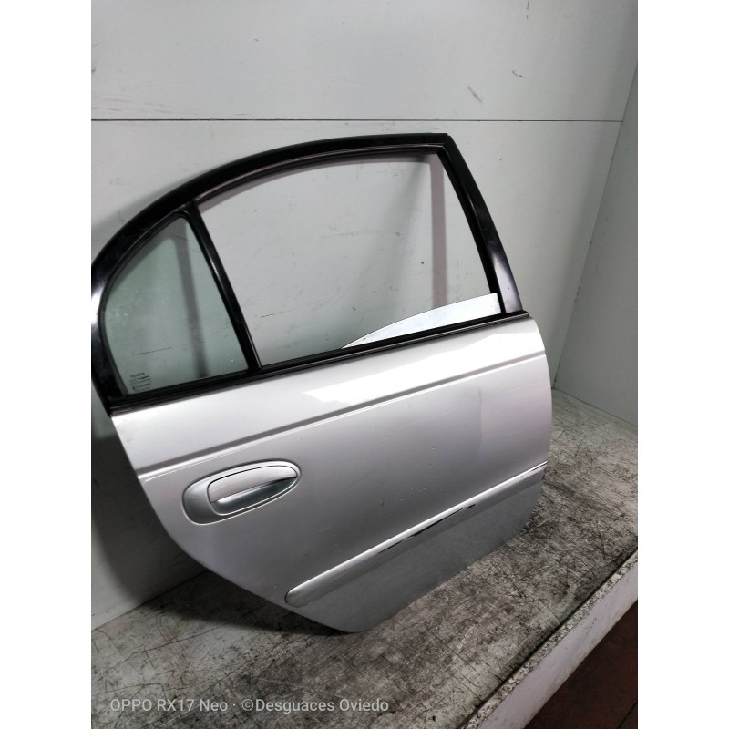 Recambio de puerta trasera derecha para toyota avensis berlina (t 22) 1.6 tempus (4-ptas.) referencia OEM IAM  4P 
