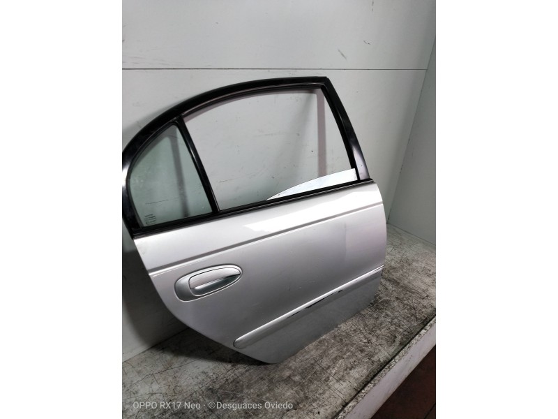 Recambio de puerta trasera derecha para toyota avensis berlina (t 22) 1.6 tempus (4-ptas.) referencia OEM IAM  4P 