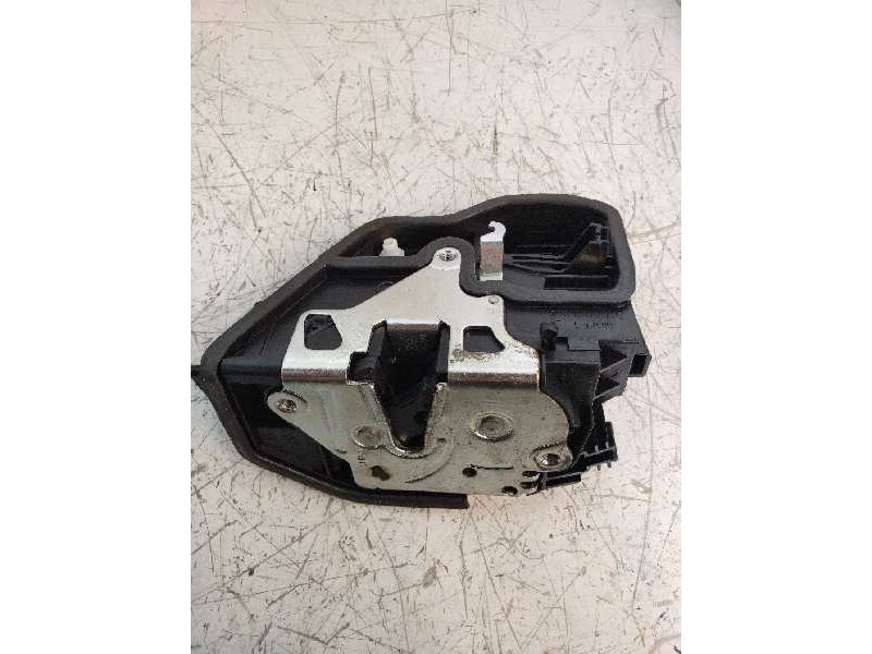 Recambio de motor cierre centralizado trasero izquierdo para bmw serie 5 lim. (f10) 520d referencia OEM IAM   