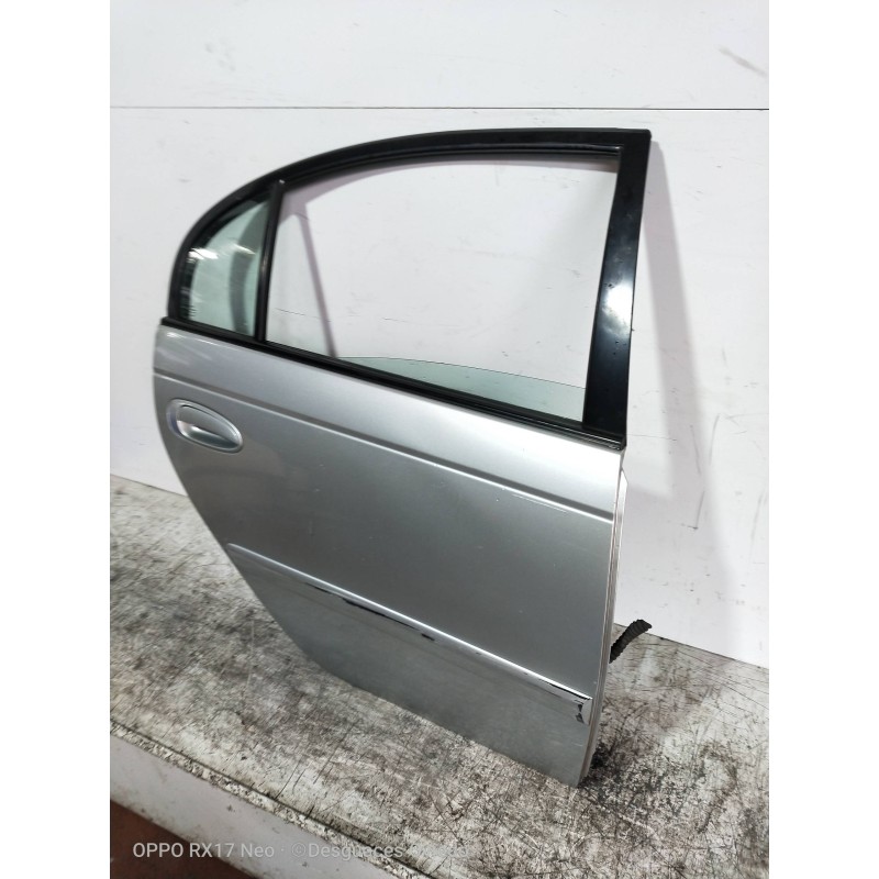 Recambio de puerta trasera derecha para toyota avensis berlina (t 22) 1.6 tempus (4-ptas.) referencia OEM IAM  4P 