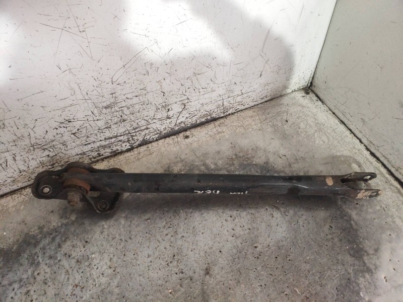 Recambio de brazo suspension superior trasero derecho para land rover freelander (lr2) td4 e referencia OEM IAM   