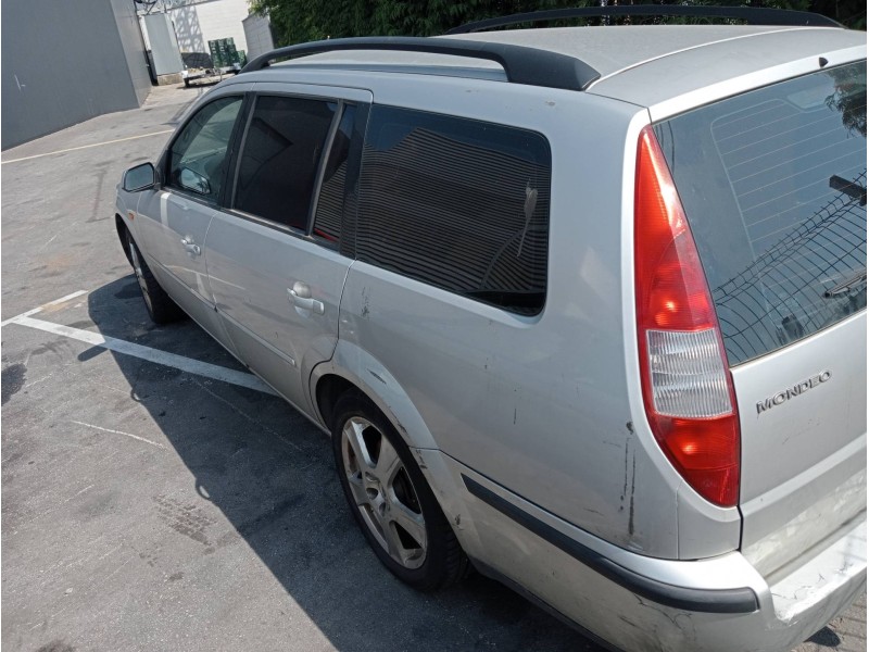 ford mondeo turnier (ge) del año 2001