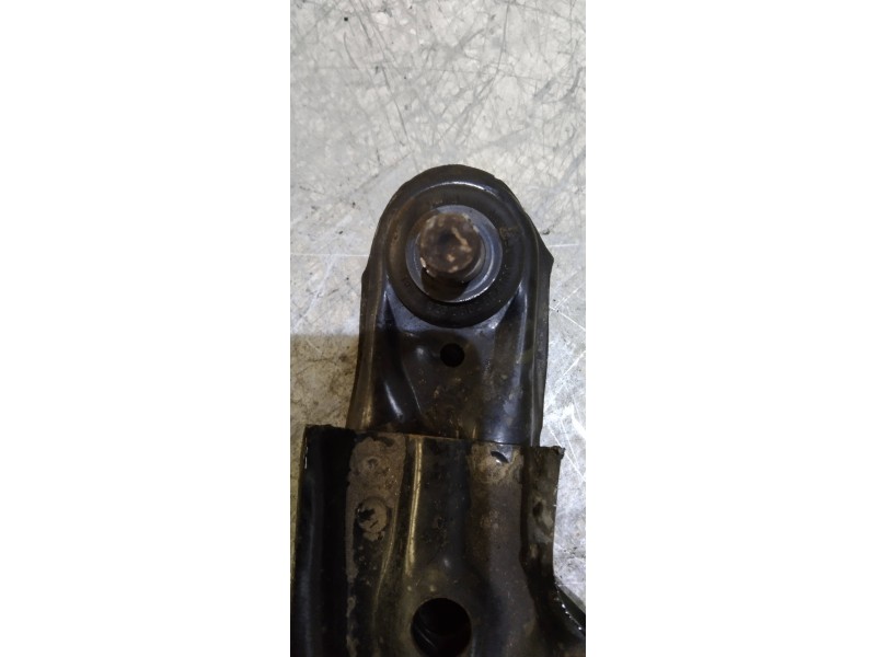 Recambio de brazo suspension inferior delantero derecho para nissan primera berlina (p11) básico referencia OEM IAM   