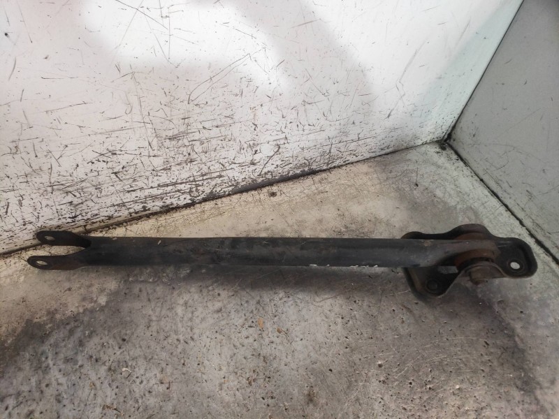 Recambio de brazo suspension superior trasero izquierdo para land rover freelander (lr2) td4 e referencia OEM IAM   