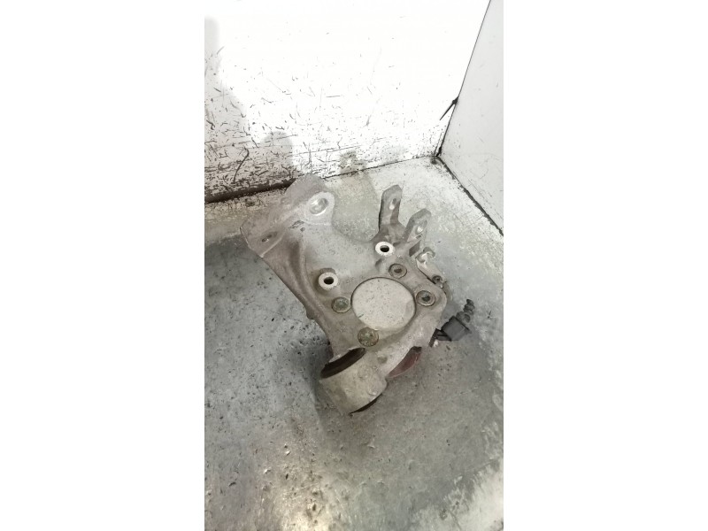 Recambio de mangueta trasera izquierda para audi a6 avant (4f2) 2.0 16v tdi referencia OEM IAM   